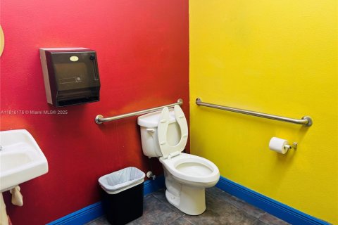 Immobilier commercial à vendre à Tampa, Floride № 1958048 - photo 19