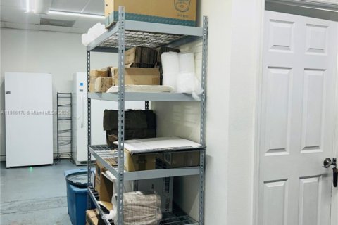 Immobilier commercial à vendre à Tampa, Floride № 1958048 - photo 29