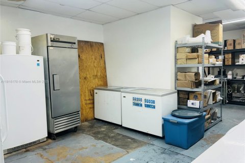 Immobilier commercial à vendre à Tampa, Floride № 1958048 - photo 27