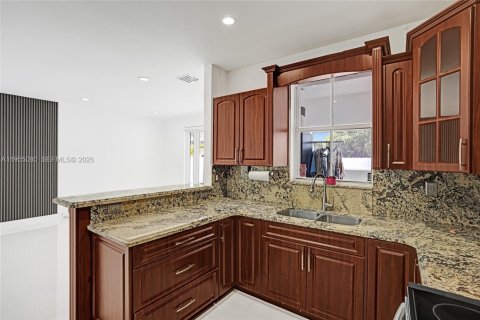 Купить виллу или дом в Хайалиа, Флорида 3 спальни, 164.34м2, № 2009745 - фото 15