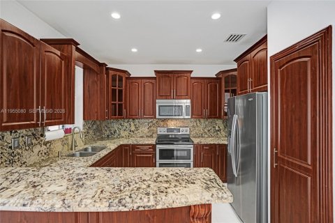 Купить виллу или дом в Хайалиа, Флорида 3 спальни, 164.34м2, № 2009745 - фото 13