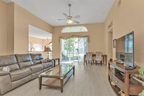 Villa ou maison à vendre à Punta Gorda, Floride: 2 chambres, 154.31 m2 № 1907098 - photo 5