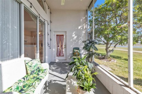 Villa ou maison à vendre à Punta Gorda, Floride: 2 chambres, 154.31 m2 № 1907098 - photo 8