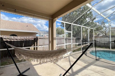 Villa ou maison à louer à Kissimmee, Floride: 4 chambres, 224.08 m2 № 2388981 - photo 23