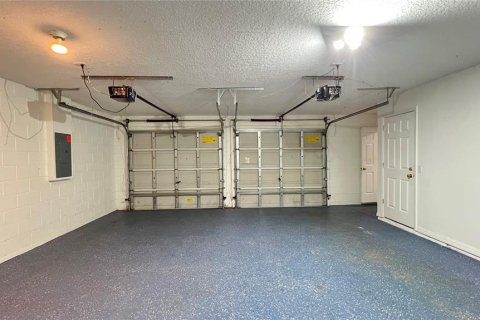 Villa ou maison à louer à Kissimmee, Floride: 4 chambres, 224.08 m2 № 2388981 - photo 4