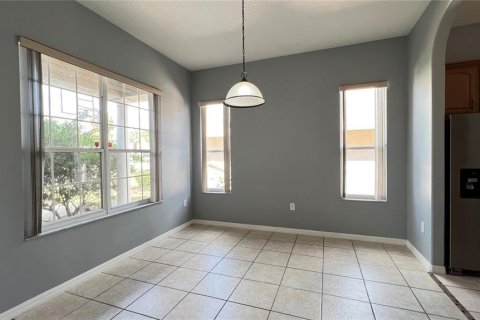 Villa ou maison à louer à Kissimmee, Floride: 4 chambres, 224.08 m2 № 2388981 - photo 6