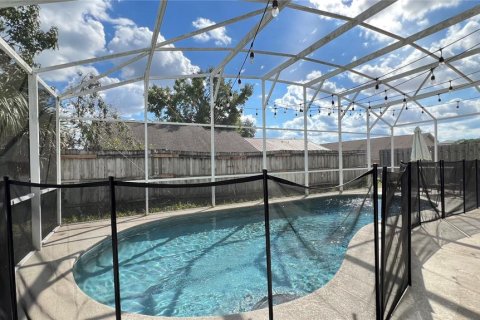 Villa ou maison à louer à Kissimmee, Floride: 4 chambres, 224.08 m2 № 2388981 - photo 21