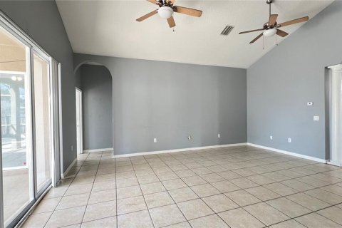 Villa ou maison à louer à Kissimmee, Floride: 4 chambres, 224.08 m2 № 2388981 - photo 19