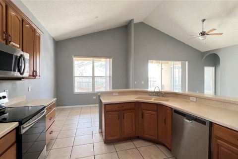 Villa ou maison à louer à Kissimmee, Floride: 4 chambres, 224.08 m2 № 2388981 - photo 15