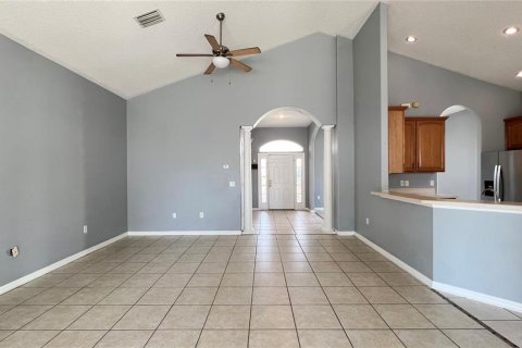 Villa ou maison à louer à Kissimmee, Floride: 4 chambres, 224.08 m2 № 2388981 - photo 18