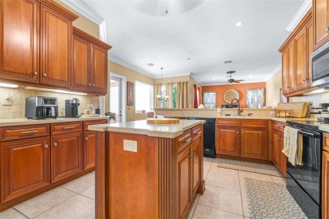 House in Sebring, Florida 4 bedrooms, 244.24 sq.m. № 2391389 - photo 23