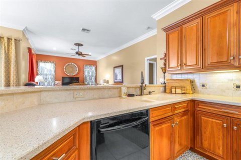 House in Sebring, Florida 4 bedrooms, 244.24 sq.m. № 2391389 - photo 25