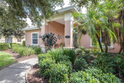 House in Sebring, Florida 4 bedrooms, 244.24 sq.m. № 2391389 - photo 6
