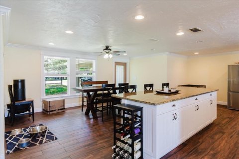 House in Bradenton, Florida 5 bedrooms, 430.88 sq.m. № 2098121 - photo 6
