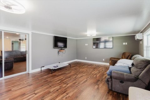 House in Bradenton, Florida 5 bedrooms, 430.88 sq.m. № 2098121 - photo 27