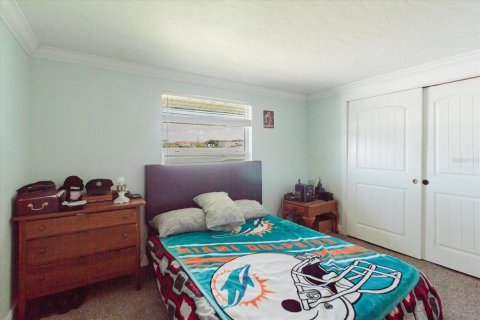 House in Bradenton, Florida 5 bedrooms, 430.88 sq.m. № 2098121 - photo 23