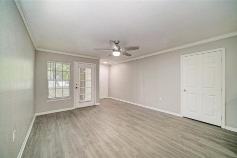 Condo in Bradenton, Florida, 1 bedroom  № 2216082 - photo 10