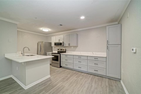 Condo in Bradenton, Florida, 1 bedroom  № 2216082 - photo 14