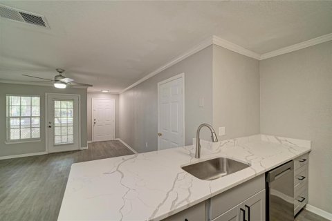 Condo in Bradenton, Florida, 1 bedroom  № 2216082 - photo 20