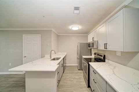 Condo in Bradenton, Florida, 1 bedroom  № 2216082 - photo 16