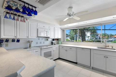 Casa en venta en Saint Petersburg, Florida, 3 dormitorios, 195.84 m2 № 1734747 - foto 17