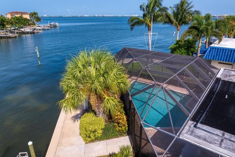 Casa en venta en Saint Petersburg, Florida, 3 dormitorios, 195.84 m2 № 1734747 - foto 26