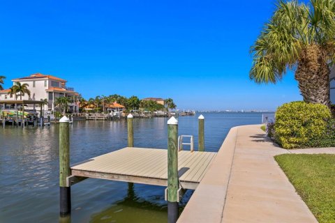 Casa en venta en Saint Petersburg, Florida, 3 dormitorios, 195.84 m2 № 1734747 - foto 27