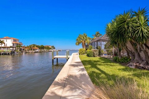 Casa en venta en Saint Petersburg, Florida, 3 dormitorios, 195.84 m2 № 1734747 - foto 30