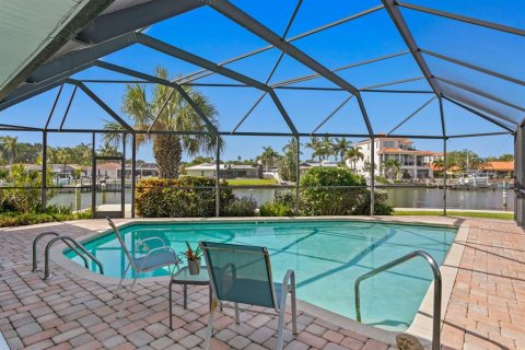 Casa en venta en Saint Petersburg, Florida, 3 dormitorios, 195.84 m2 № 1734747 - foto 23