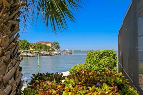 Casa en venta en Saint Petersburg, Florida, 3 dormitorios, 195.84 m2 № 1734747 - foto 29