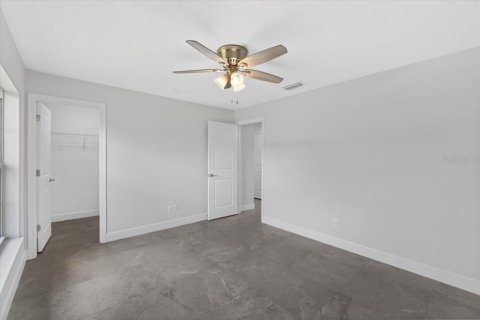 House in Englewood, Florida 3 bedrooms, 152.36 sq.m. № 1276811 - photo 21