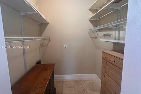 Снять в аренду виллу или дом в Майами, Флорида 1 спальня, № 2005018 - фото 7