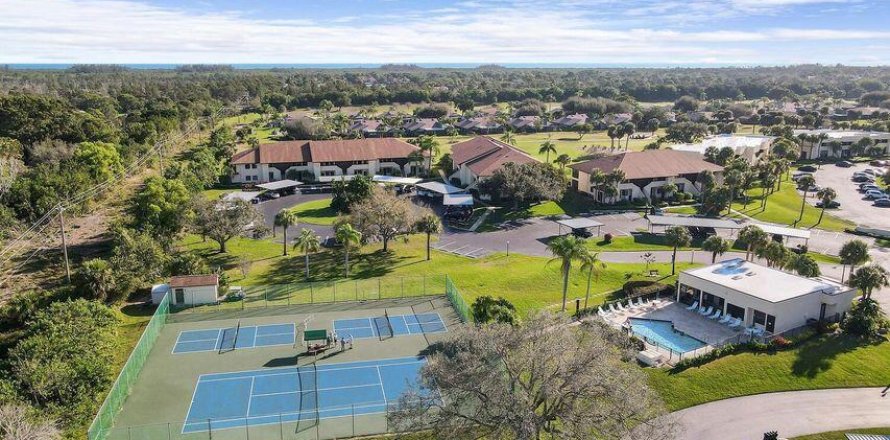 Condo in Hobe Sound, Florida, 2 bedrooms № 1014433