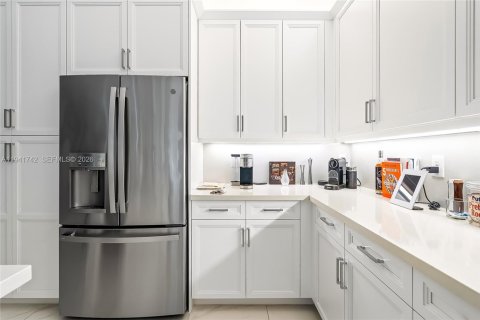 House in Delray Beach, Florida 3 bedrooms, 206.24 sq.m. № 2001563 - photo 21