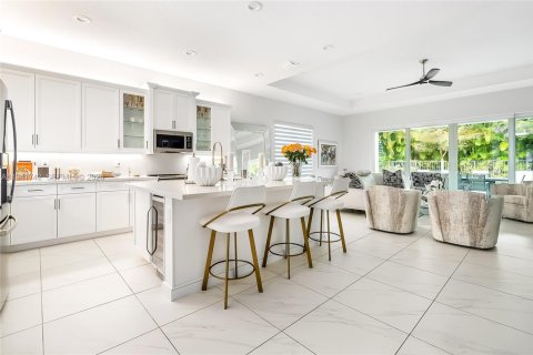 House in Delray Beach, Florida 3 bedrooms, 206.24 sq.m. № 2001563 - photo 7