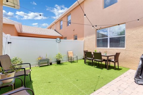 Townhouse in Winter Garden, Florida 4 bedrooms, 184.88 sq.m. № 1838819 - photo 27