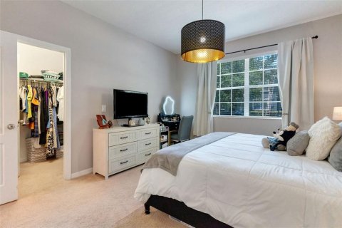 Townhouse in Winter Garden, Florida 4 bedrooms, 184.88 sq.m. № 1838819 - photo 12