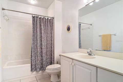Townhouse in New Smyrna Beach, Florida 3 bedrooms, 186.55 sq.m. № 1873736 - photo 19