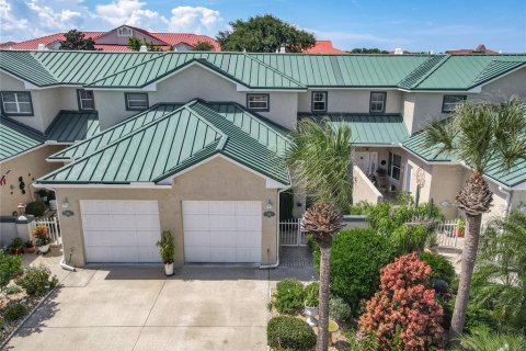 Townhouse in New Smyrna Beach, Florida 3 bedrooms, 186.55 sq.m. № 1873736 - photo 4