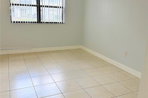 Снять в аренду кондоминиум в Хайалиа, Флорида 2 спальни, 82.03м2, № 2006461 - фото 15