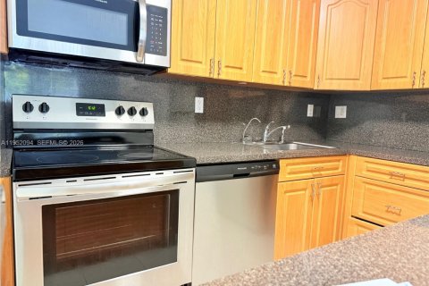 Снять в аренду кондоминиум в Хайалиа, Флорида 2 спальни, 82.03м2, № 2006461 - фото 8