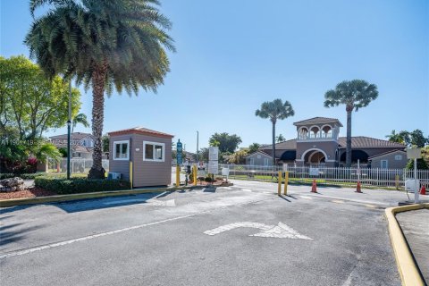 Купить виллу или дом в Хомстед, Флорида 4 спальни, 188.41м2, № 2024959 - фото 26