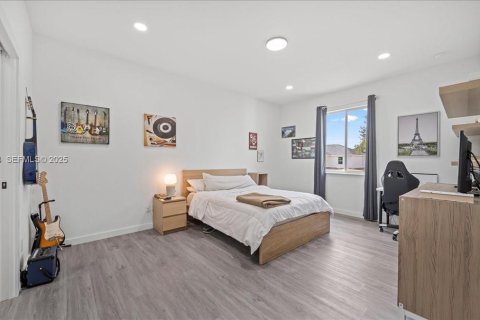 Casa en venta en Cape Coral, Florida, 3 dormitorios, 141.86 m2 № 1992554 - foto 16