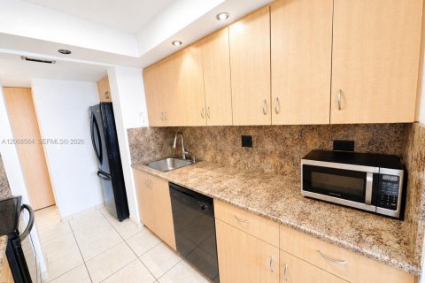 Appartement à louer à Sunny Isles Beach, Floride: 1 chambre, 87.61 m2 № 2311532 - photo 10