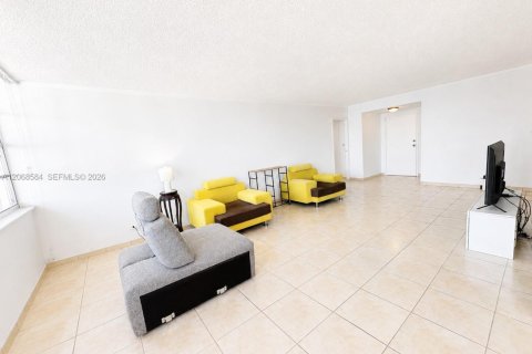 Appartement à louer à Sunny Isles Beach, Floride: 1 chambre, 87.61 m2 № 2311532 - photo 4