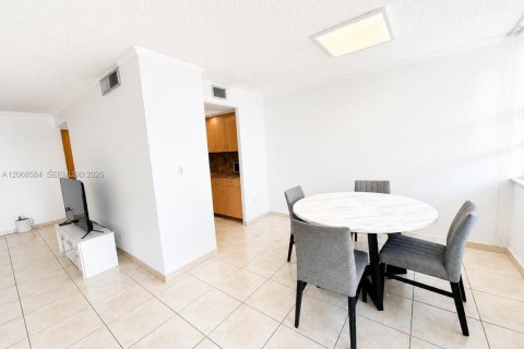 Appartement à louer à Sunny Isles Beach, Floride: 1 chambre, 87.61 m2 № 2311532 - photo 6