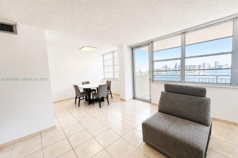 Appartement à louer à Sunny Isles Beach, Floride: 1 chambre, 87.61 m2 № 2311532 - photo 5