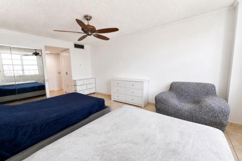 Appartement à louer à Sunny Isles Beach, Floride: 1 chambre, 87.61 m2 № 2311532 - photo 19