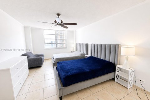 Appartement à louer à Sunny Isles Beach, Floride: 1 chambre, 87.61 m2 № 2311532 - photo 17