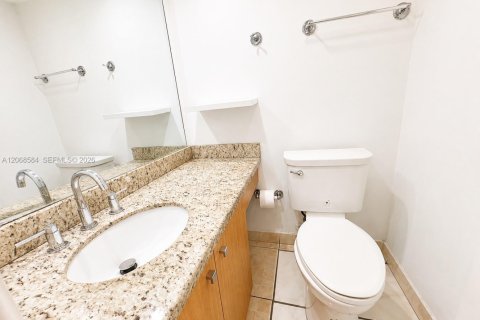 Appartement à louer à Sunny Isles Beach, Floride: 1 chambre, 87.61 m2 № 2311532 - photo 13